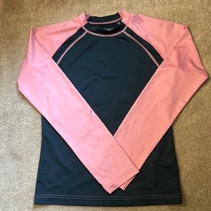 - Columbia Girl’s long sleeve rash guard size large